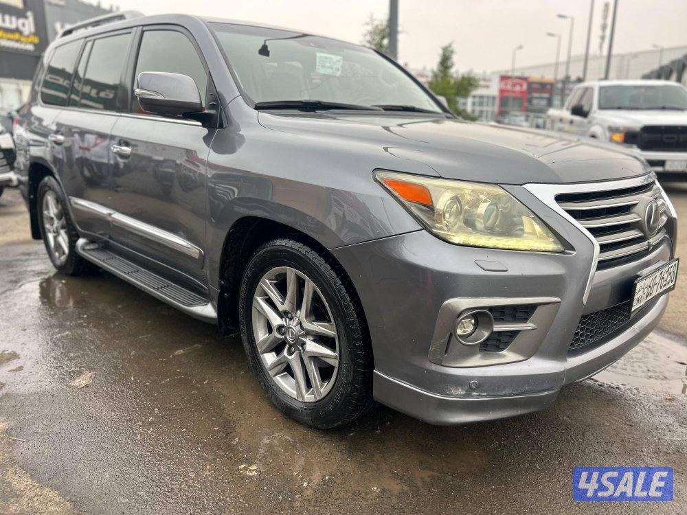 لكزس LX570 درجة اولى 
موديل 2013
ماشى 240.000 k.m 
وارد الخليج.1