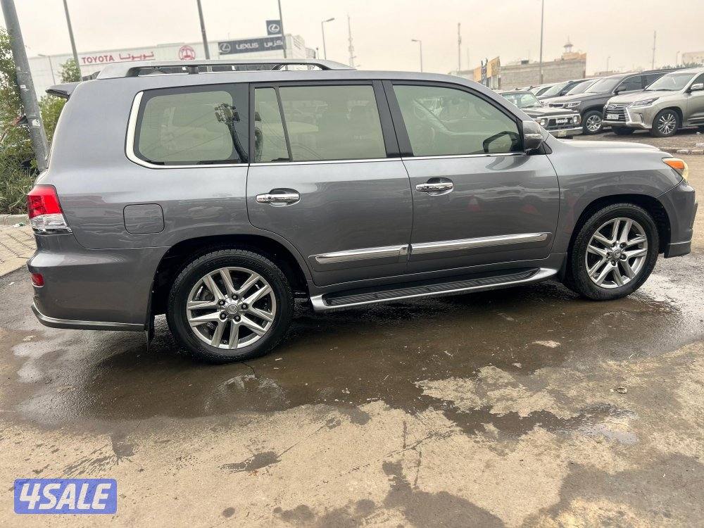 لكزس LX570 درجة اولى 
موديل 2013
ماشى 240.000 k.m 
وارد الخليج.3