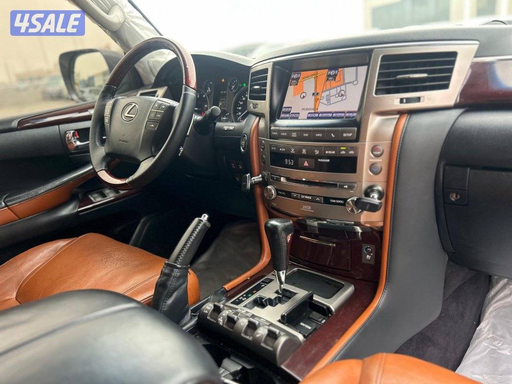 لكزس LX570 درجة اولى 
موديل 2013
ماشى 240.000 k.m 
وارد الخليج.6
