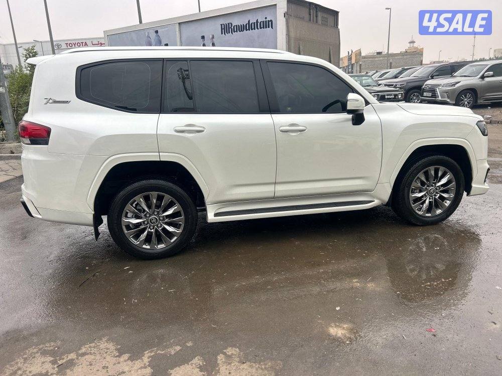 لاند كروزر GX.R AEROs
twintutbo.V6
موديل 20223