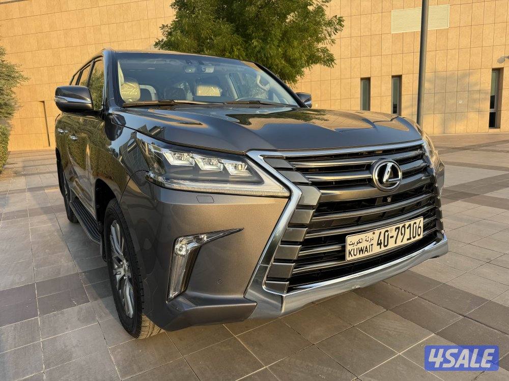 للبيع : جيب لكزس LX 570 : موديل 20174
