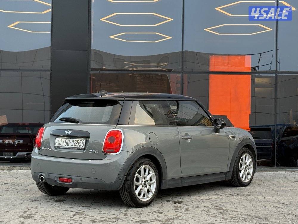 MINI COOPER _2018 عداد 8 الاف فقط4