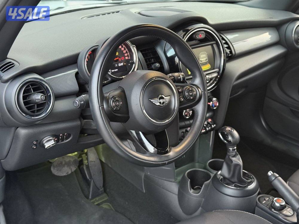 MINI COOPER _2018 عداد 8 الاف فقط6