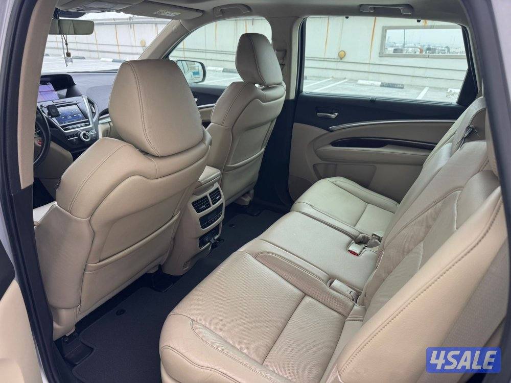 للبيع اكورا MDX موديل ٢٠١٧ عداد ١٢٦5