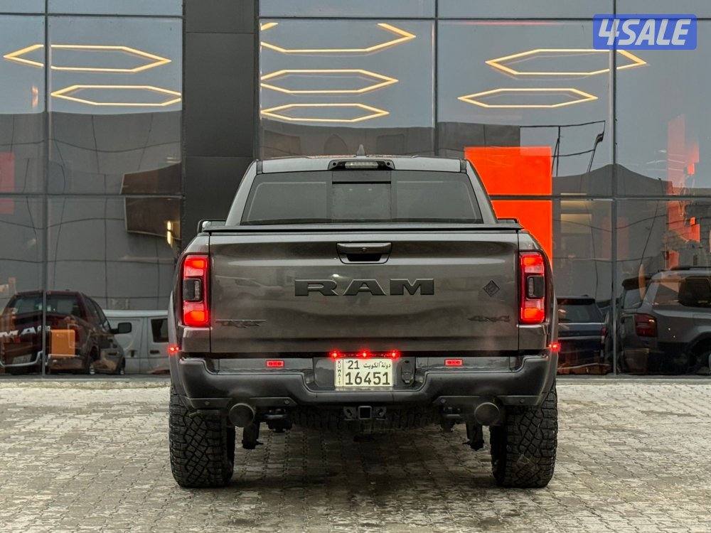 RAM TRX 6.2 SUPERCHARGED _2022 عداد 28 الف فقط5