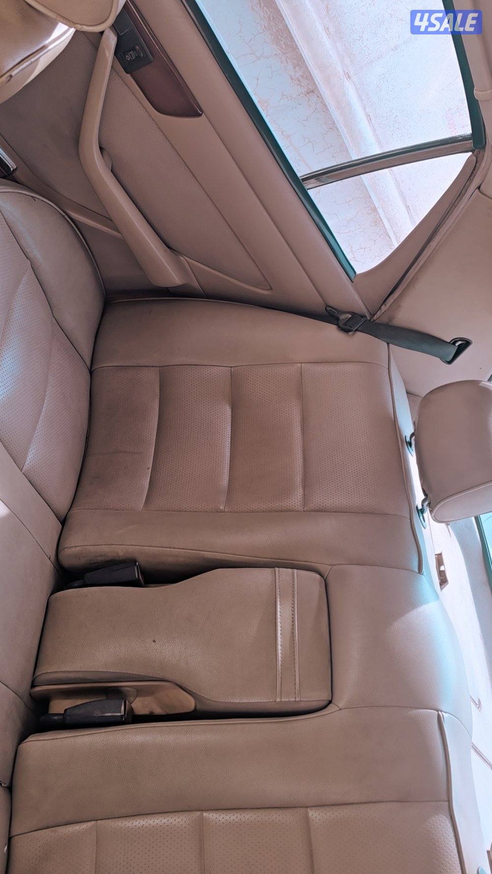 مرسيدس 300SE كلاسك7