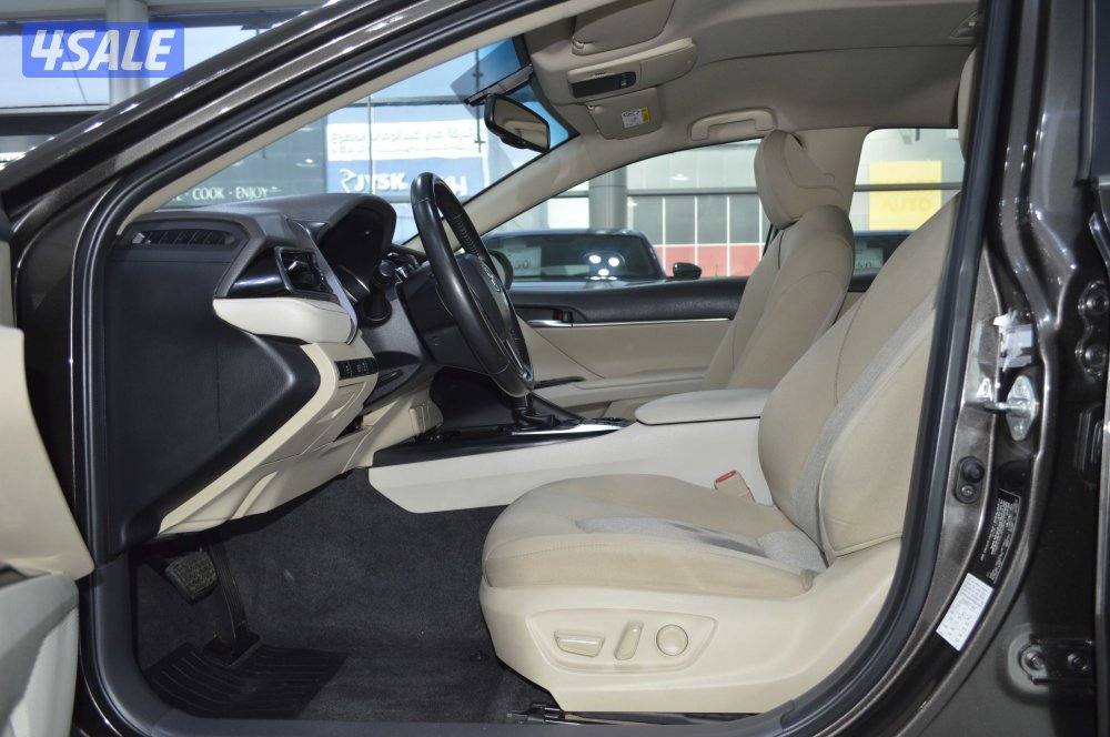 Toyota Camry GLE 2020 – Excellent Condition10