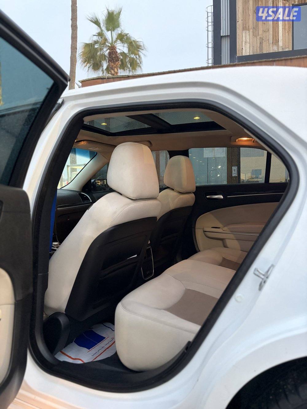 للبيع كرايزلر صبغ الوكالة9