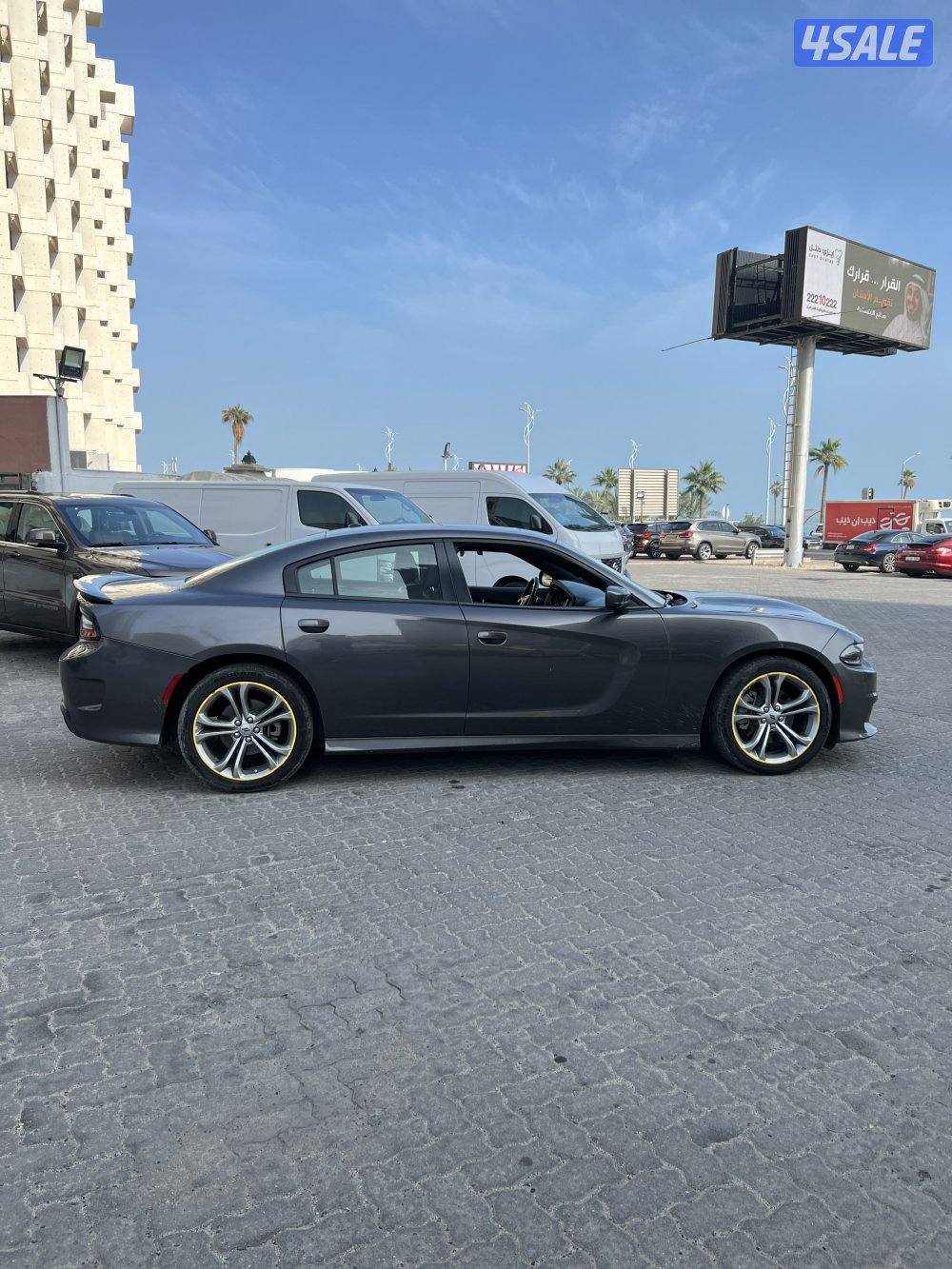 للبيع دودج شارجر كامل المواصفات5