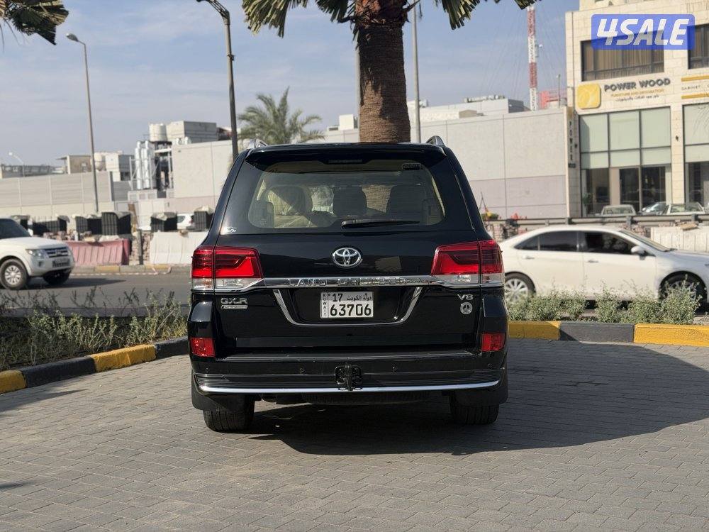 لاند كروزر GX.R V8 قراند تورنق موديل 2020 سيرفس وكاله منتظم صبغ وكاله4