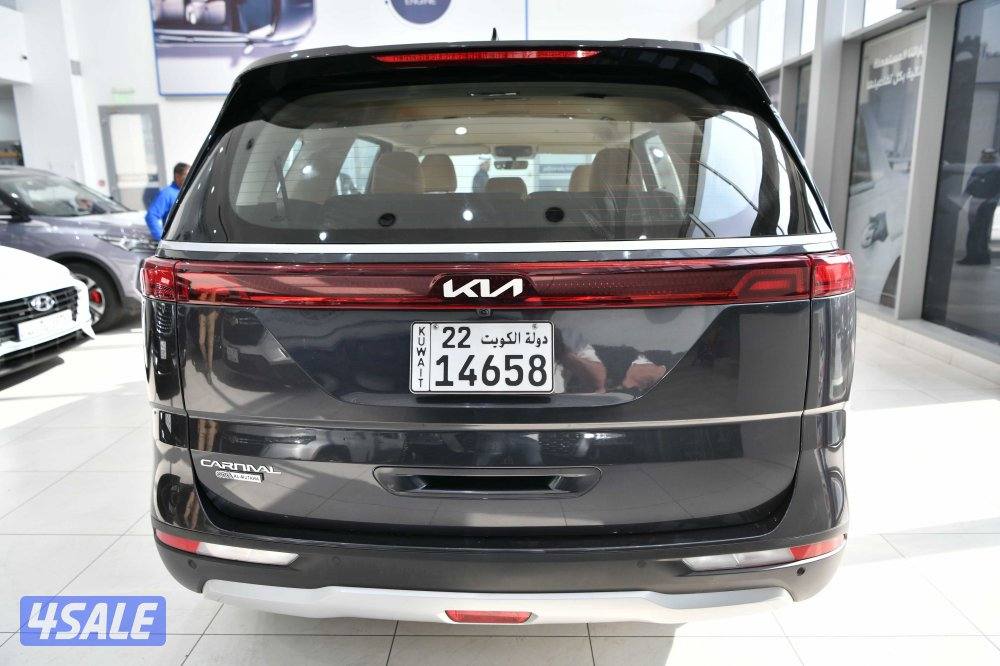كيا كارنفال3