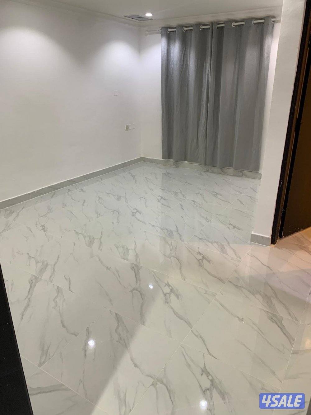 يوجد لدينا شقق غرفة وصالة ومطبخ وحمام تشطيب جديد3