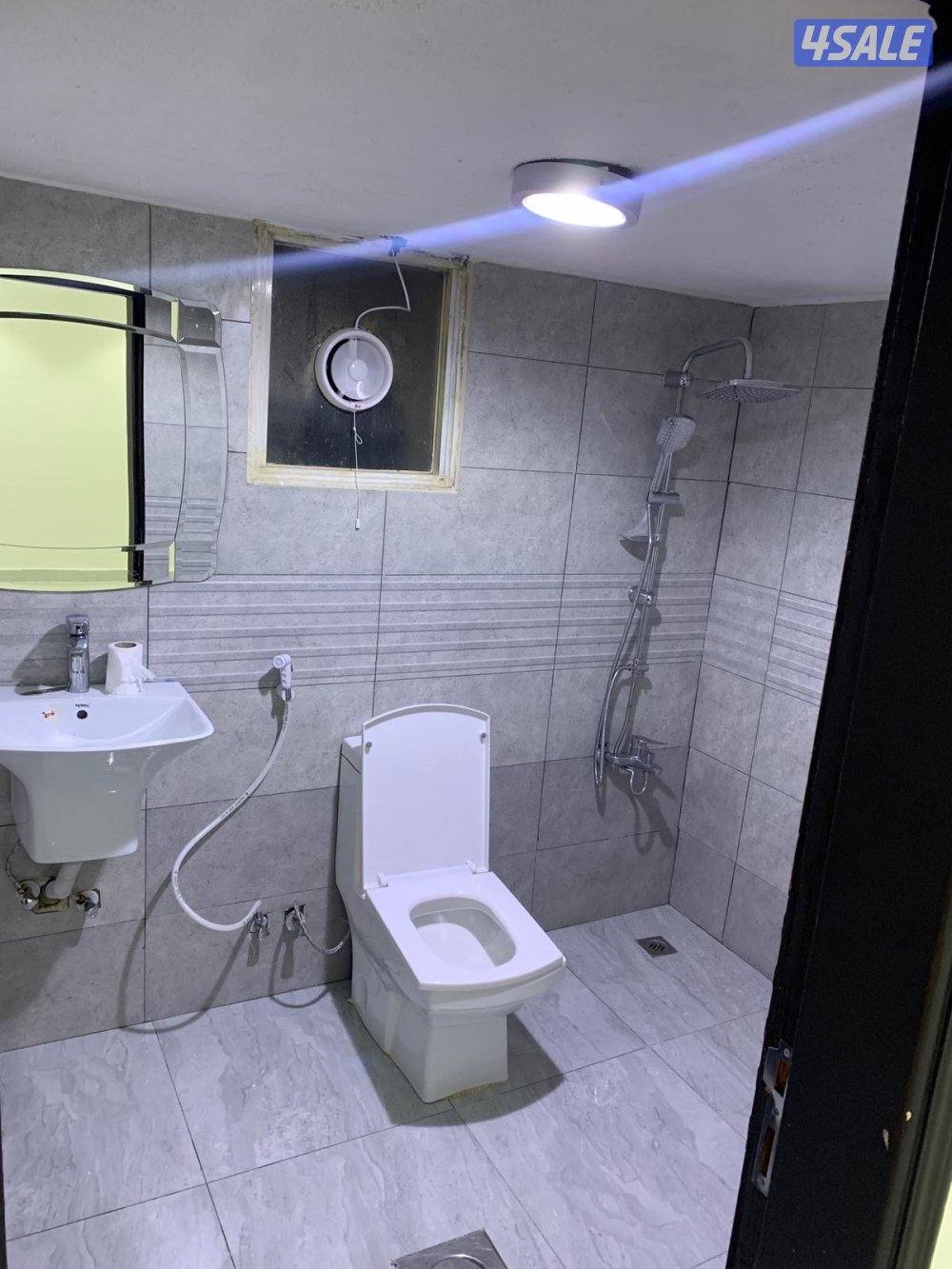 يوجد لدينا شقق غرفة وصالة ومطبخ وحمام تشطيب جديد5