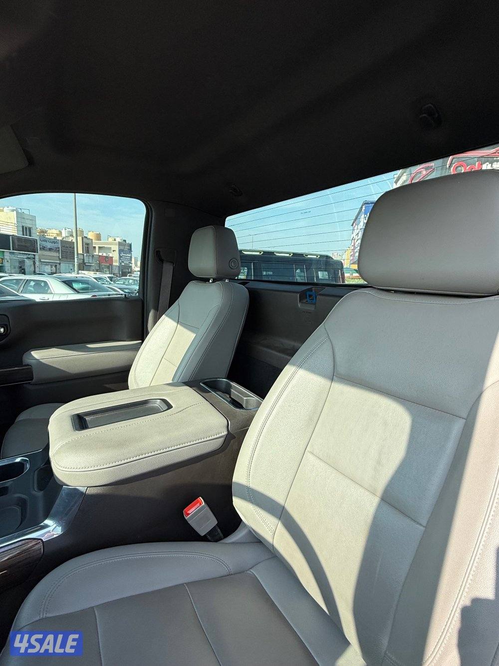 للبيع تريل بوس ٢٠٢٢ قير ارضي4