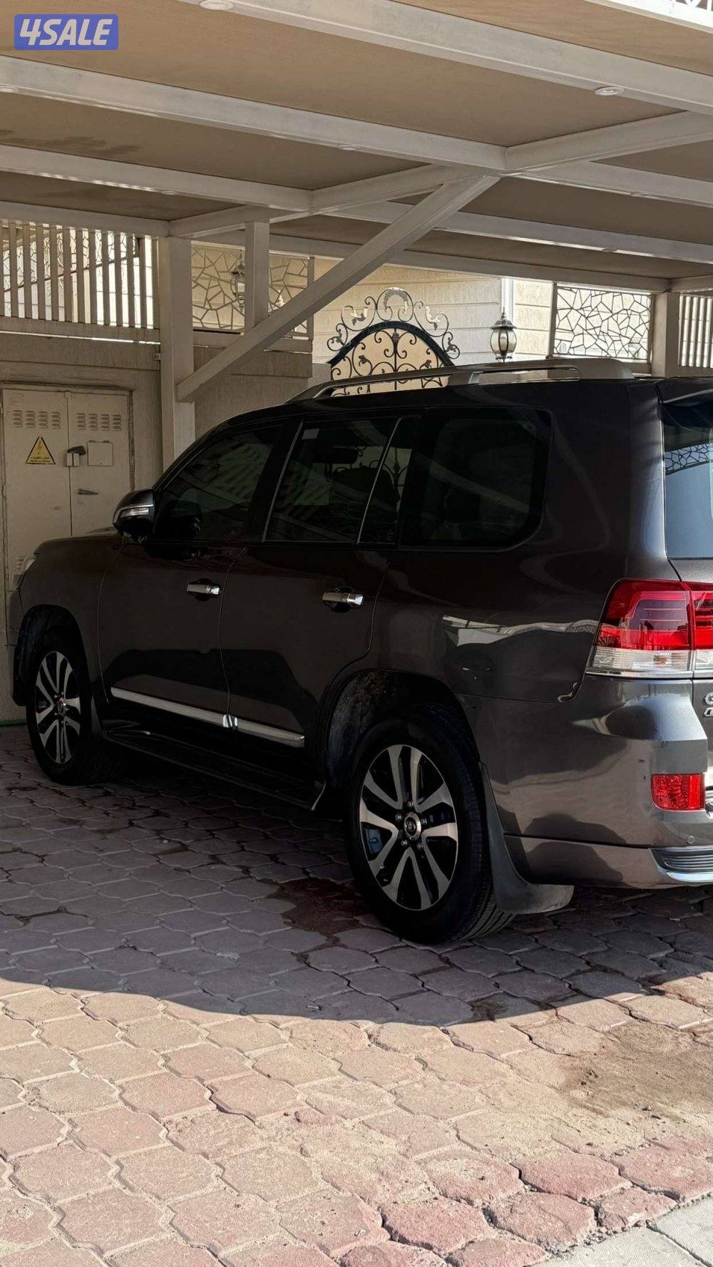 للبيع لاندكروزر شرط الفحص1