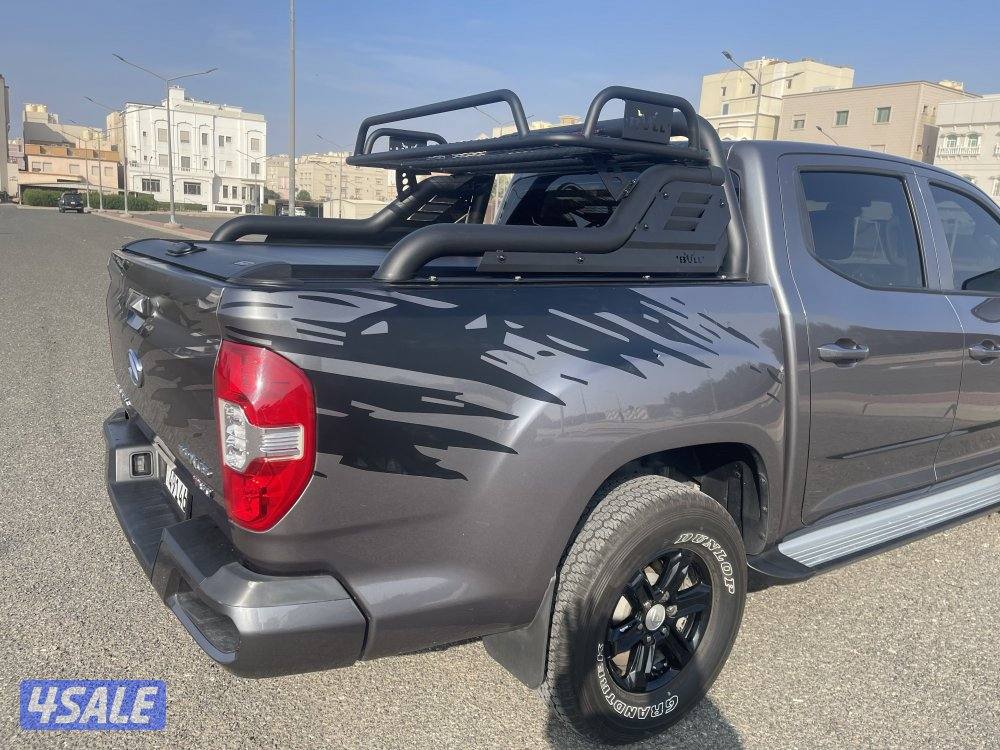 للبيع وانيت ماكسوس6