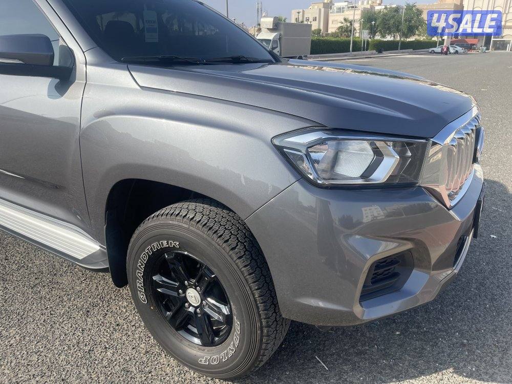 للبيع وانيت ماكسوس10