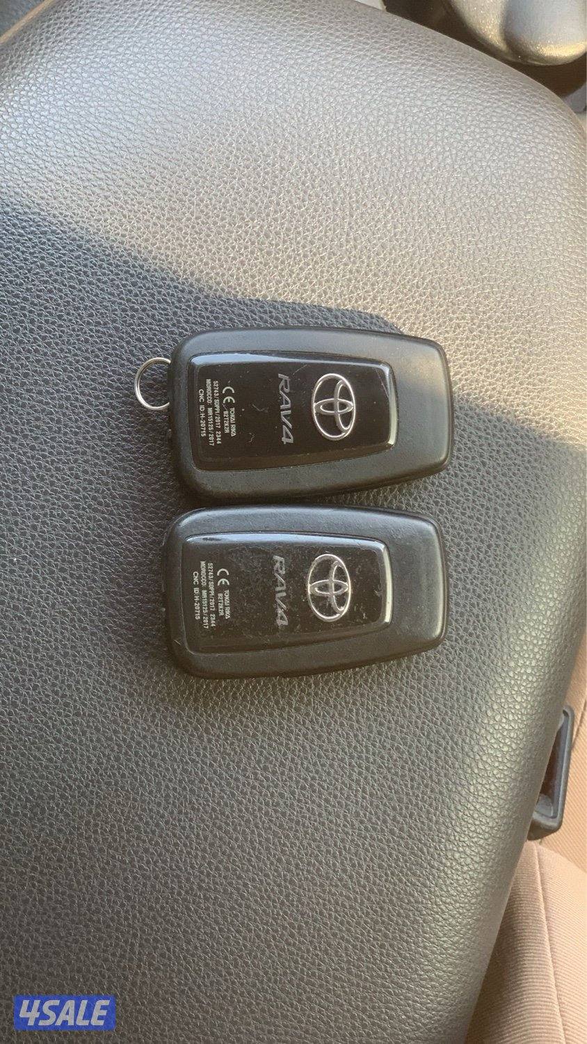 جيب تويوتا راف فور 2020 فتحه سقف نظيف جدا شرط الفحص15