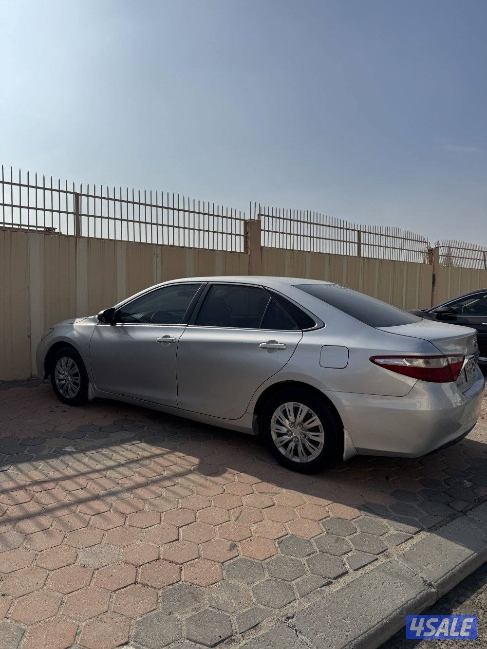 للبيع كامري 20164