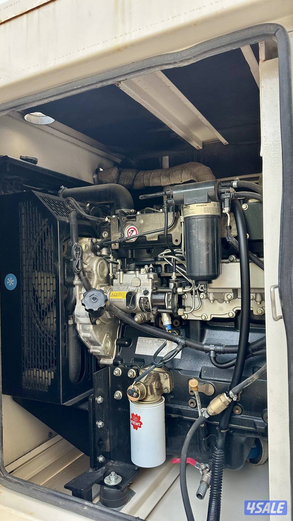 بيركنز 20 ، 30 ، 8011