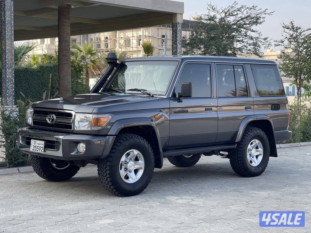 لاند كروس LX نص ماشي 77 صبغ وكاله موديل 20210