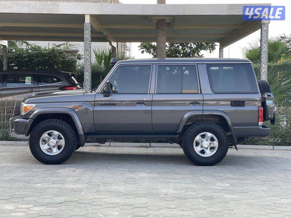 لاند كروس LX نص ماشي 77 صبغ وكاله موديل 20211