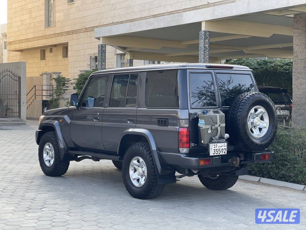 لاند كروس LX نص ماشي 77 صبغ وكاله موديل 20212