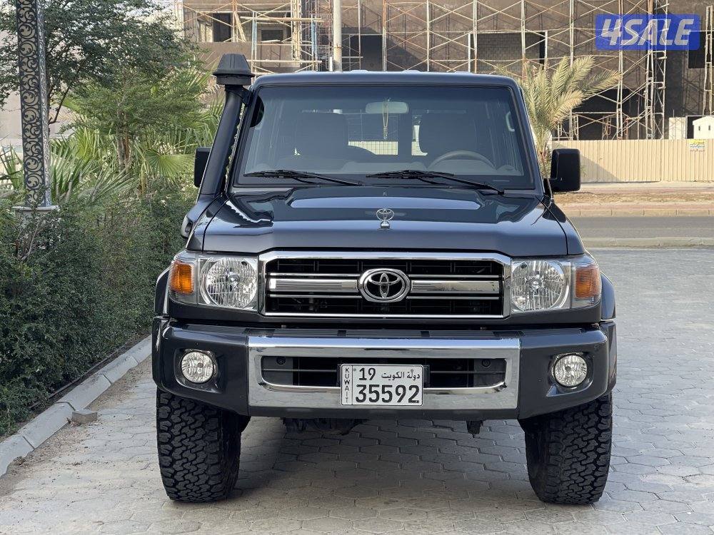 لاند كروس LX نص ماشي 77 صبغ وكاله موديل 20213