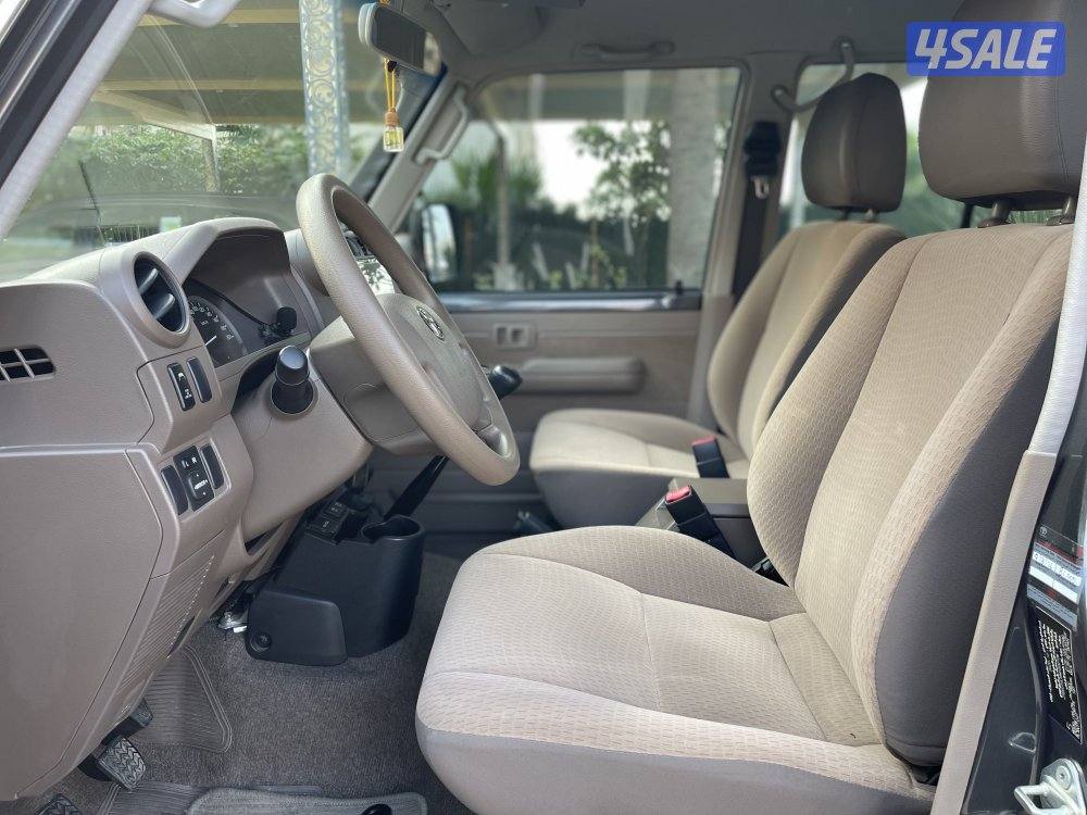 لاند كروس LX نص ماشي 77 صبغ وكاله موديل 20215