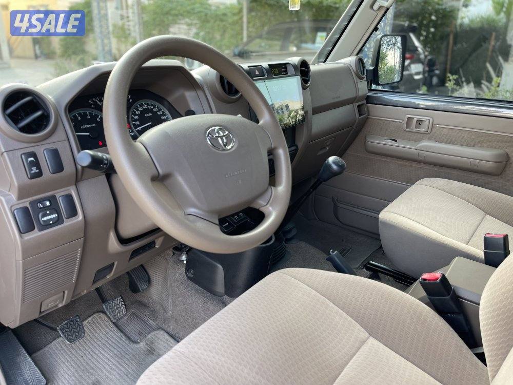 لاند كروس LX نص ماشي 77 صبغ وكاله موديل 20218