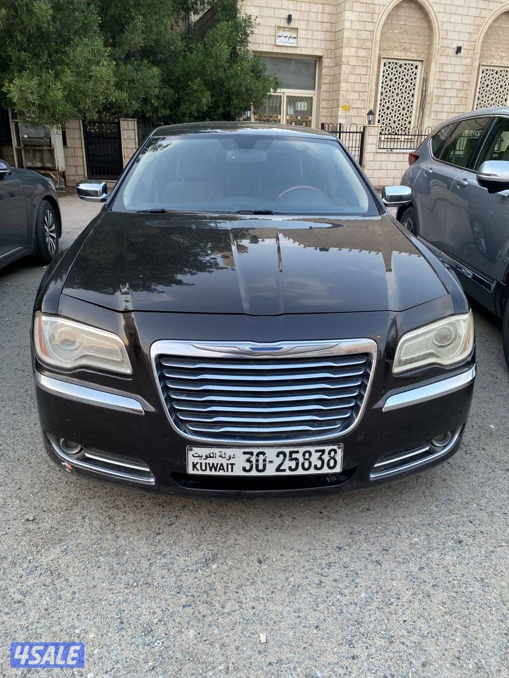 كرايسلر ٢٠١٣ للبيع بحاله ممتازه0