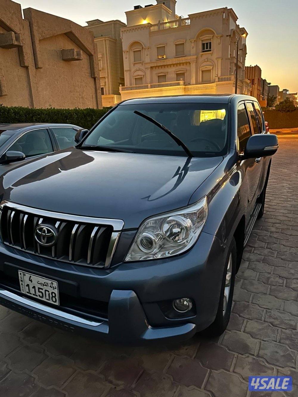 السيارة نظيفة ماشية ١٢٠الف الفحص بالصور لا تكاسر على السعر5