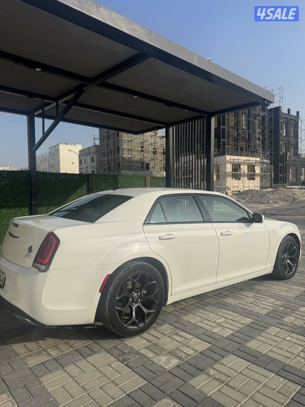 كرايزلرS) C300) عداد 61 الف وارد الملا2