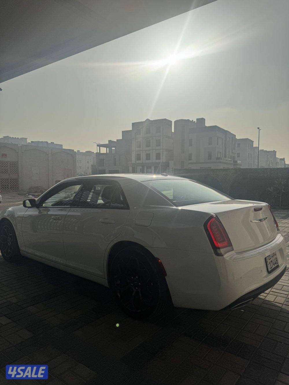 كرايزلرS) C300) عداد 61 الف وارد الملا3