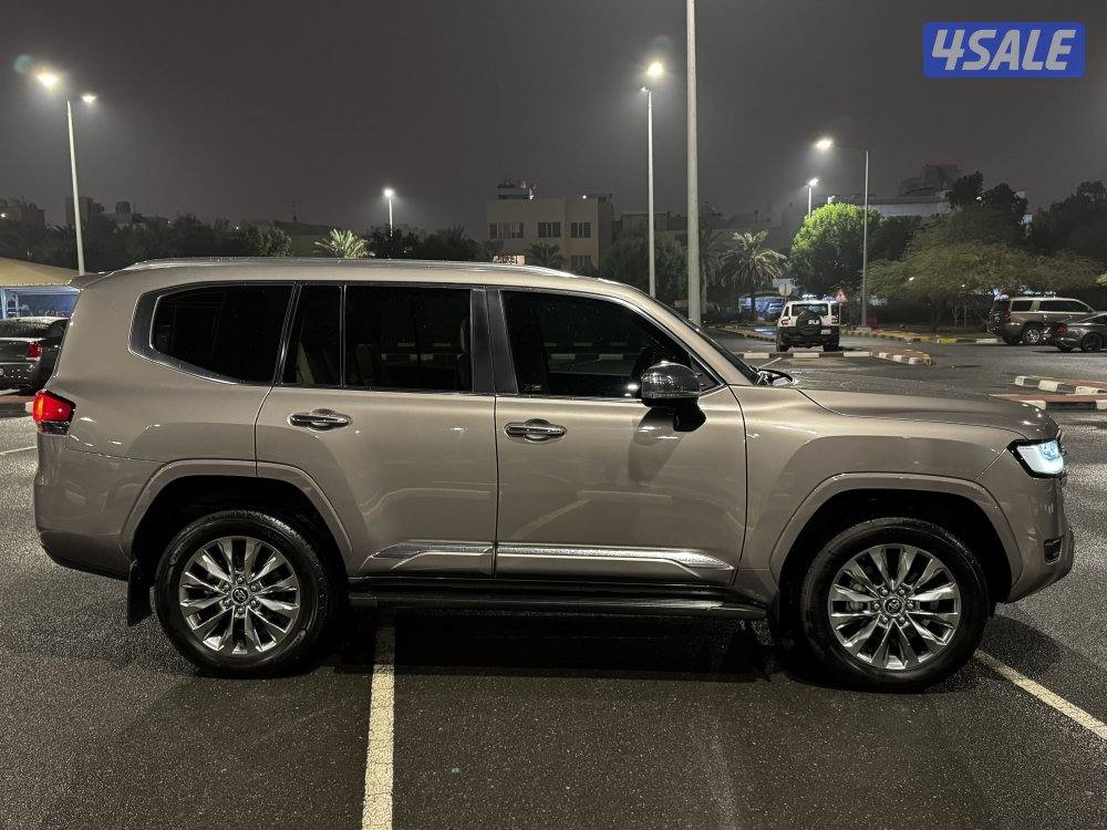 لاند كروزر VX 2023 برونزي2