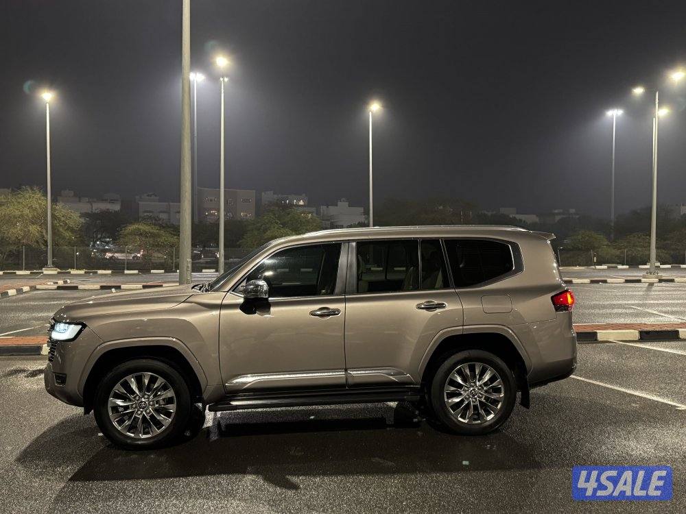 لاند كروزر VX 2023 برونزي3