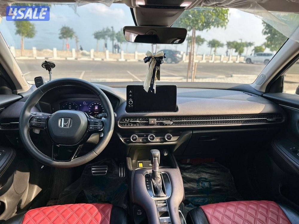 ZRV موديل 2024 صبغ وكالة ماشي 18 الف8