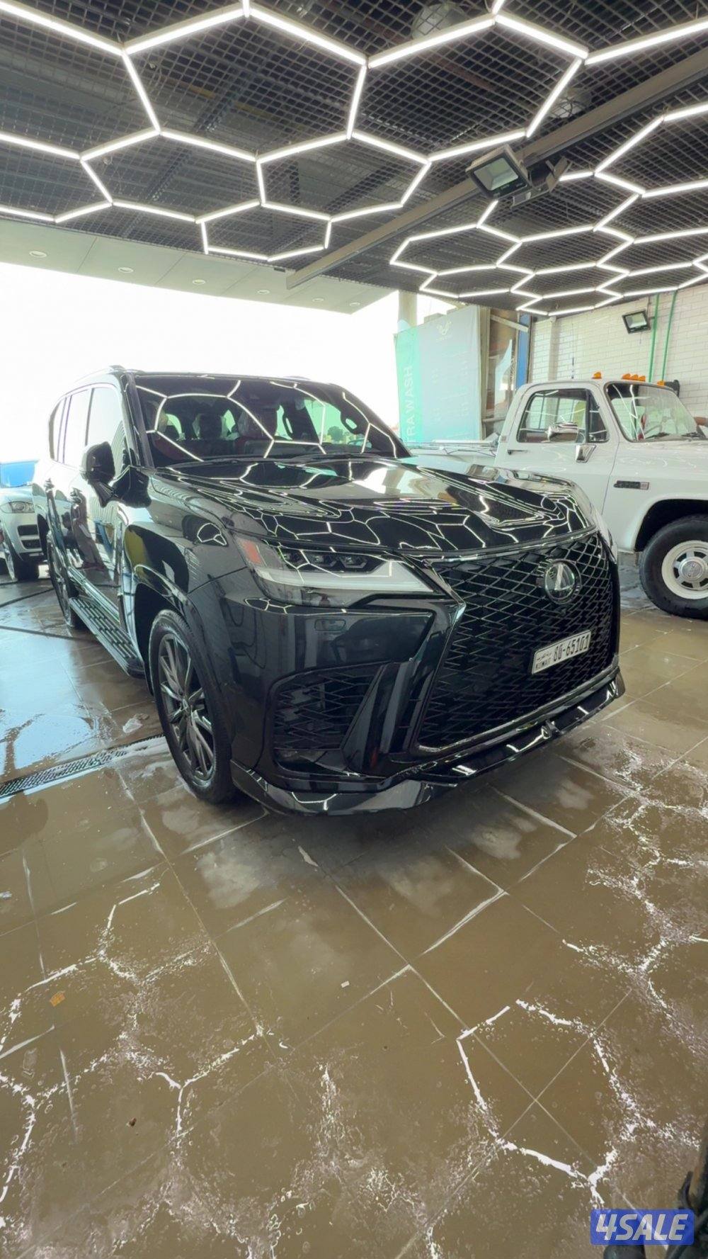 لكزس 2024 fsport1