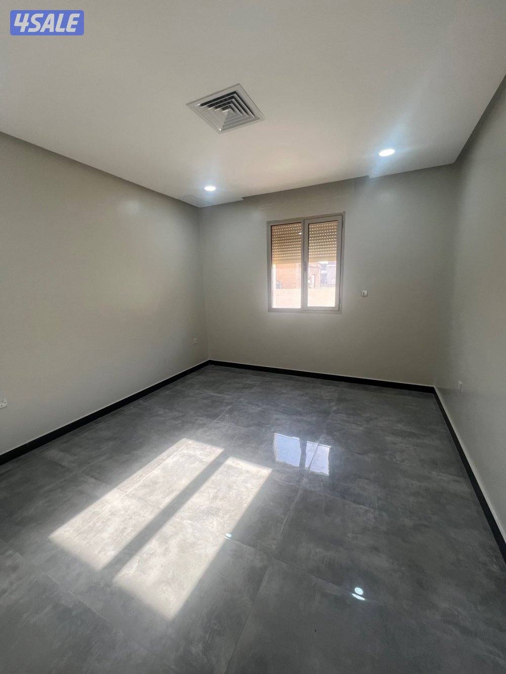 للايجار شقه في هديه قطعه 4 دور اول مصعد سنترال سراميك سوبر ديلوكس3