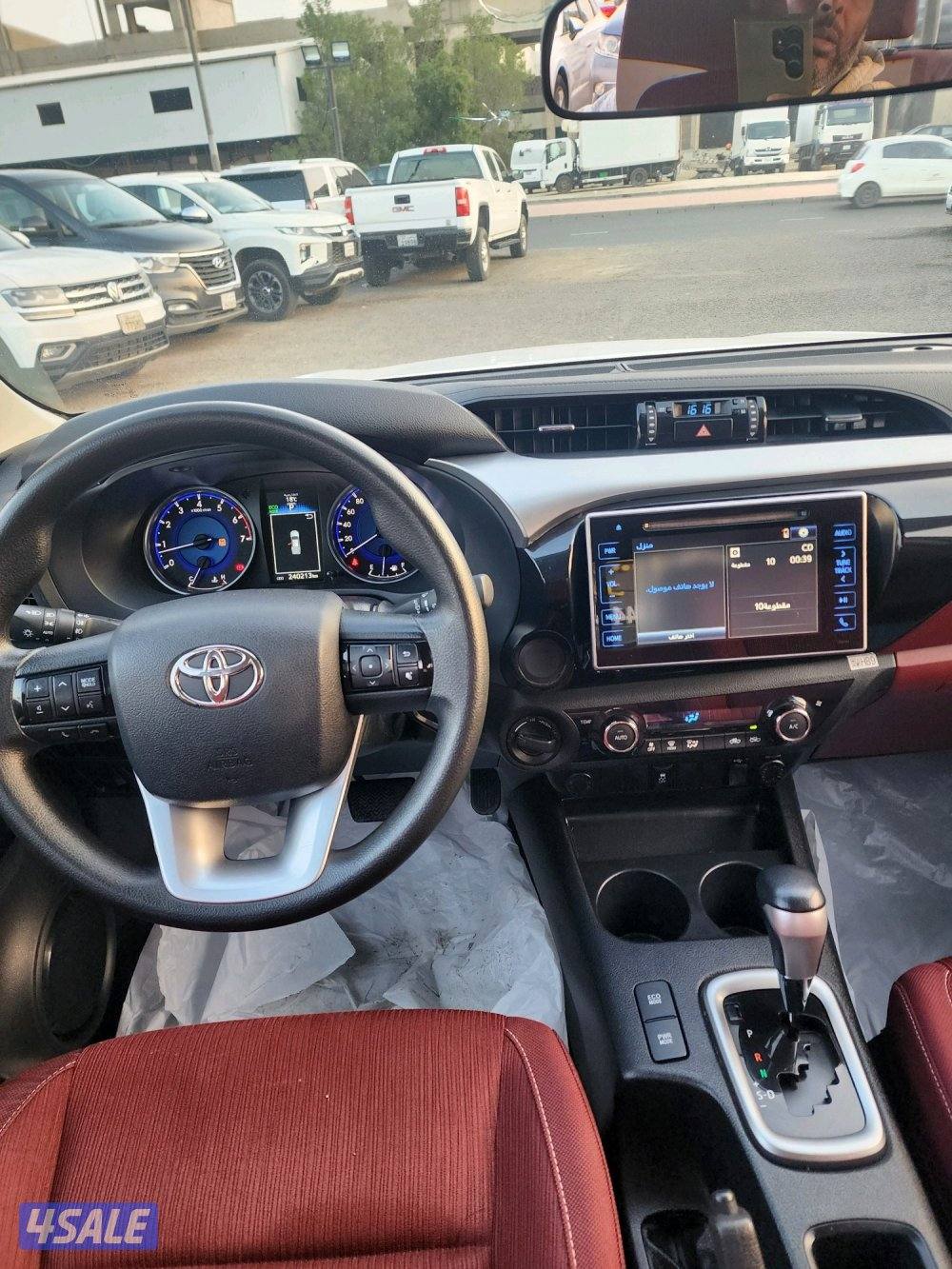 تويوتا هايلكس8