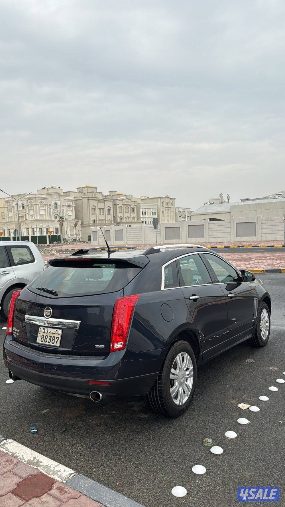 للبيع جيب كاديلاك موديل 2015 وارد الغانم2