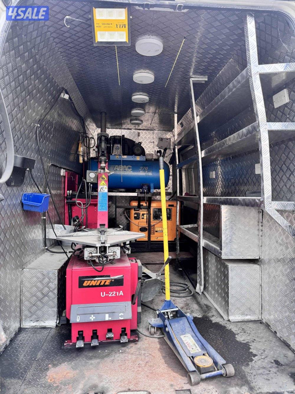 بيجو بوكسر LH330 / ورشه متنقله / موديل 20168