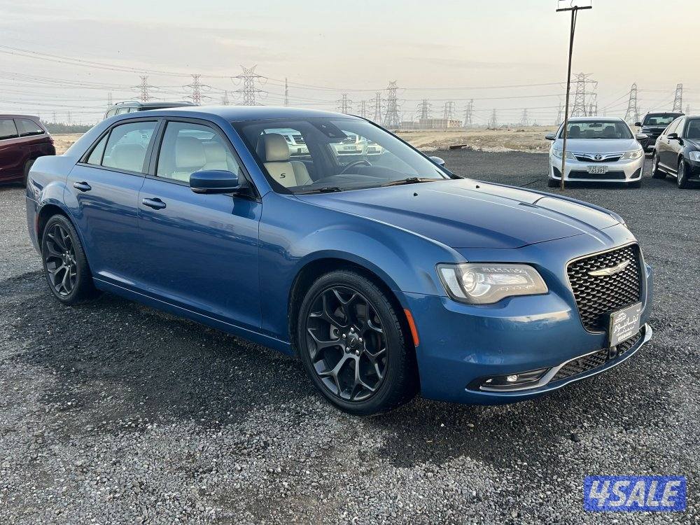 للبيع كرايزلر 20212