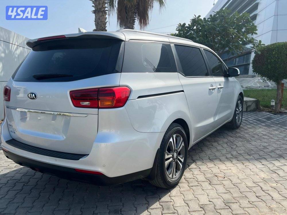 للبيع كيا كرنفال موديل 2019 عداد 91 📌 صبغ وكالة2