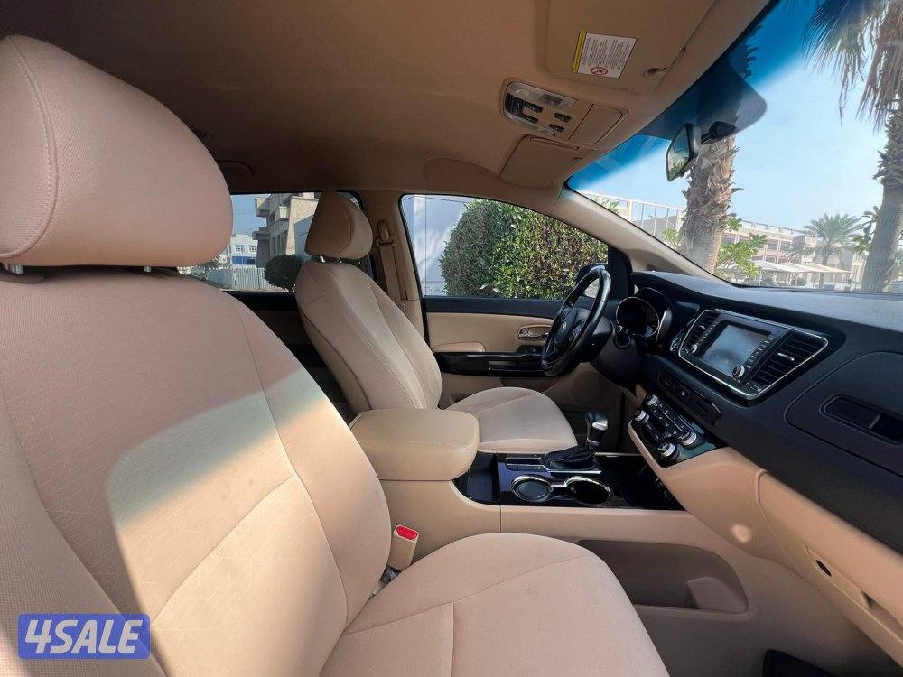 للبيع كيا كرنفال موديل 2019 عداد 91 📌 صبغ وكالة4