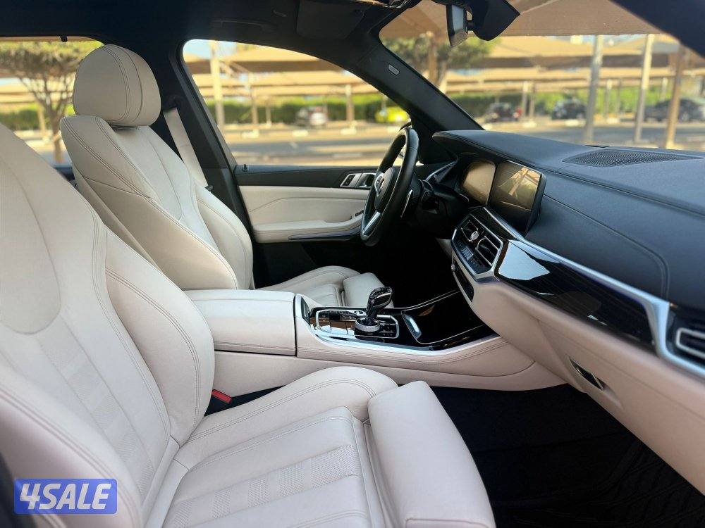 للبيع : جيب بي ام دبليو X5 موديل : 2020 عداد : 120 الف10