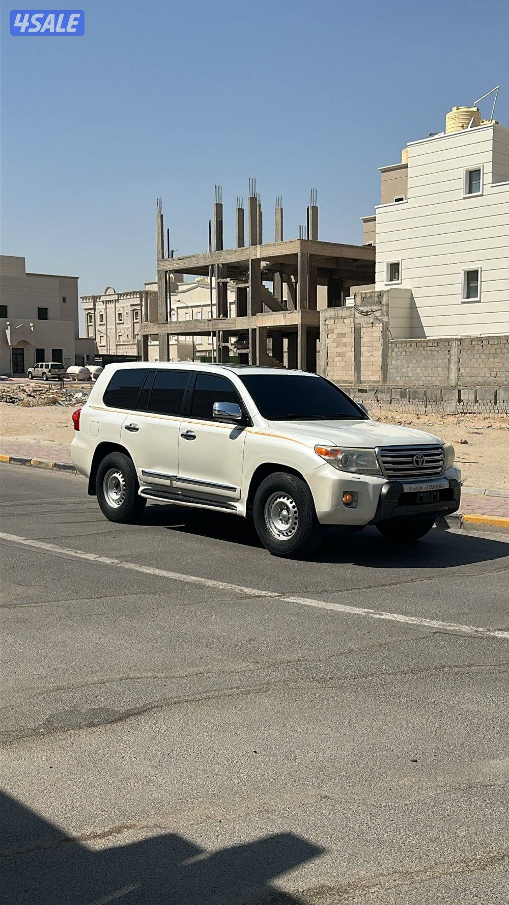 للبيع لاند كروزر موديل 2013 شرط الفحص قير مكينه شاصي1