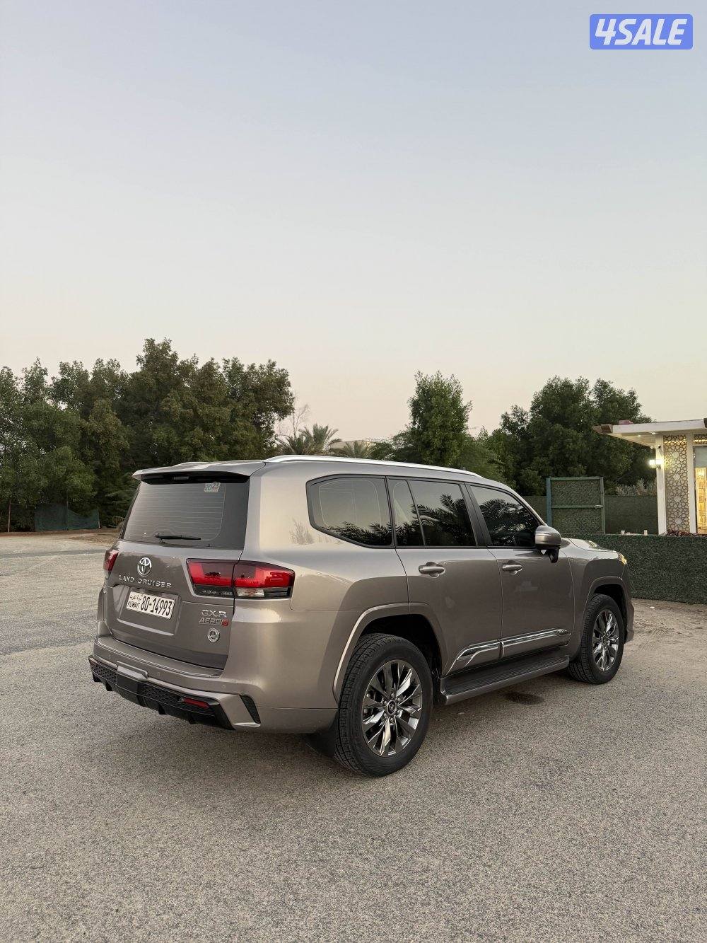 لاند كروزر0
