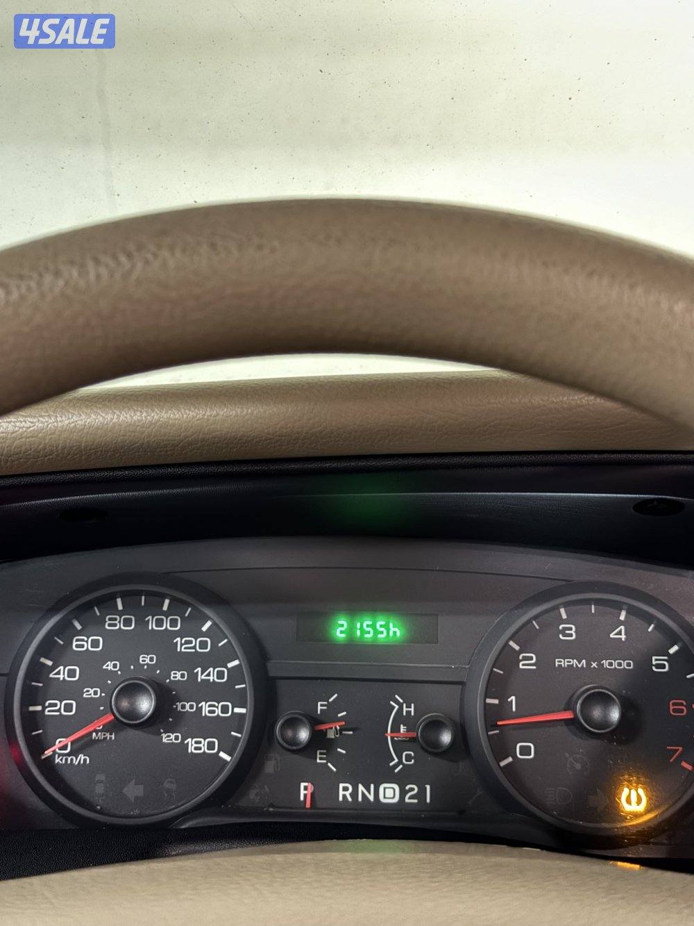 فورد فكتوريا شرط الفحص بدي وكاله يعتبر من النوادر0