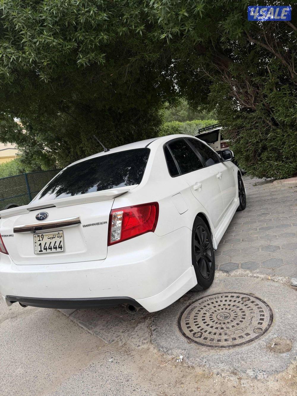 سوبارو 20092